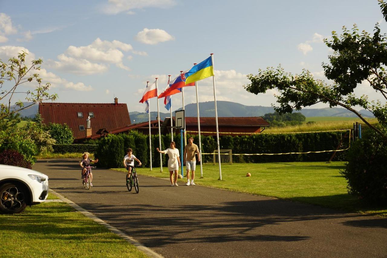 Villapark Vlasky Bešeňová Buitenkant foto